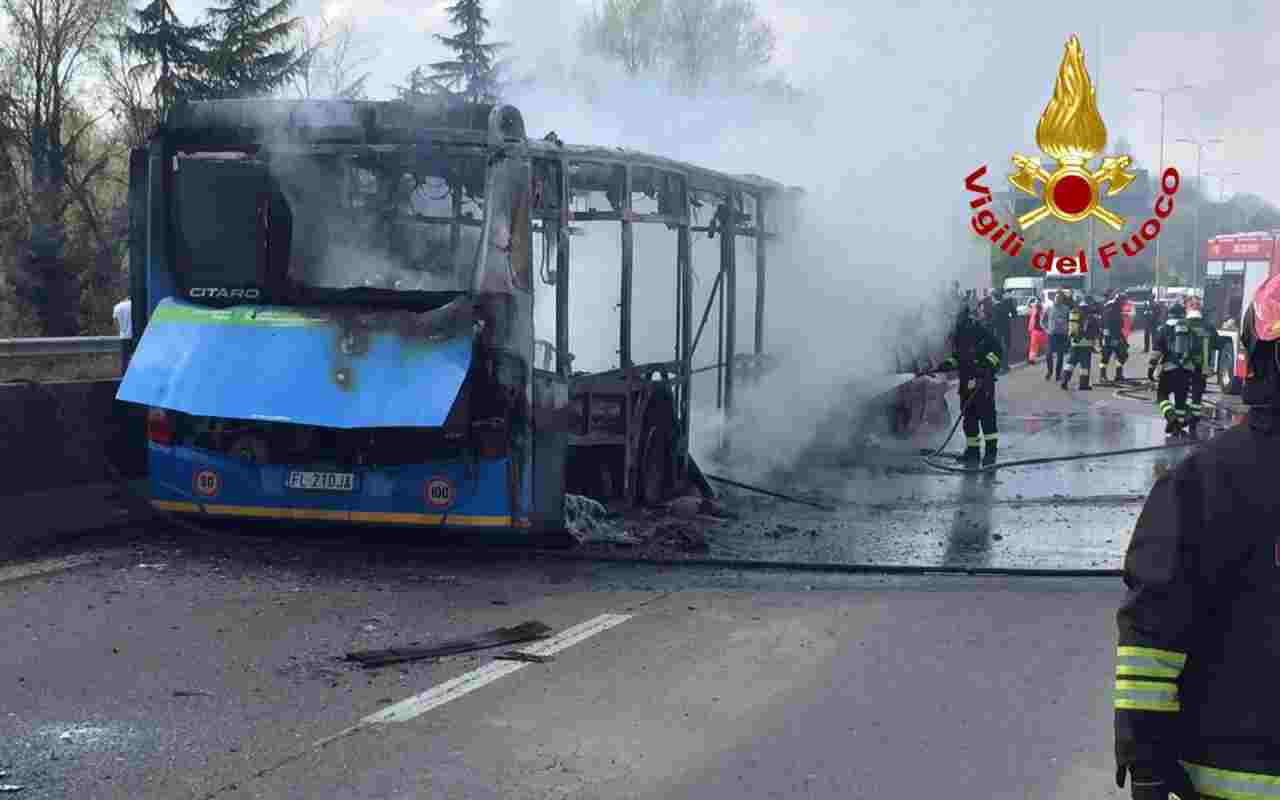 San Donato Milanese, bus incendiato: la pena inflitta a Sy