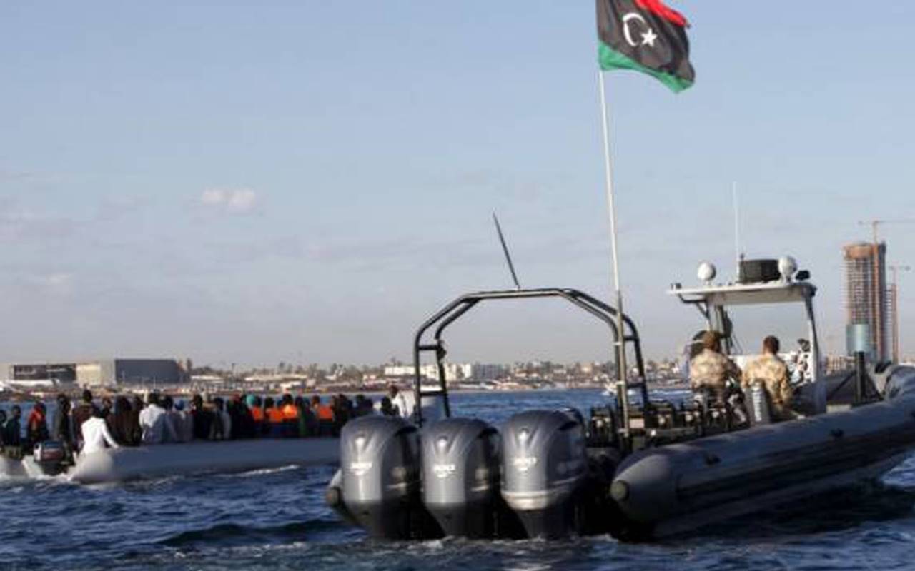 La Guardia costiera libica spara sui migranti: 3 morti. L’Oim: “La Libia è pericolosa”