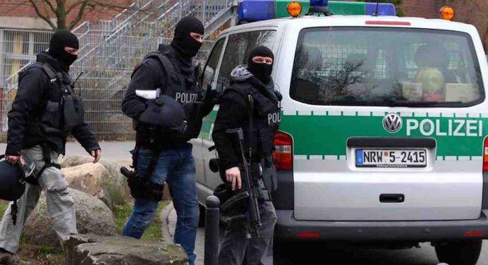 Germania: attacco a scuola con coltello, gravi 2 ragazze a Illerkirchberg