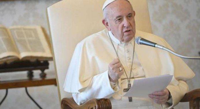 Papa Francesco: “Questo periodo ci aiuti a guarire dal virus dell’autosufficienza”