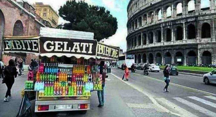 Racket bancarelle a Roma, arrestato Dino Tredicine e altre 17 persone