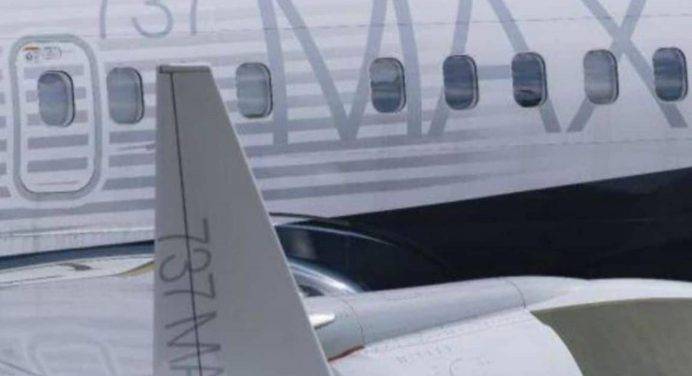 Boeing 737 Max, il rapporto dei tecnici sui disastri aerei: “Errori e omissioni”
