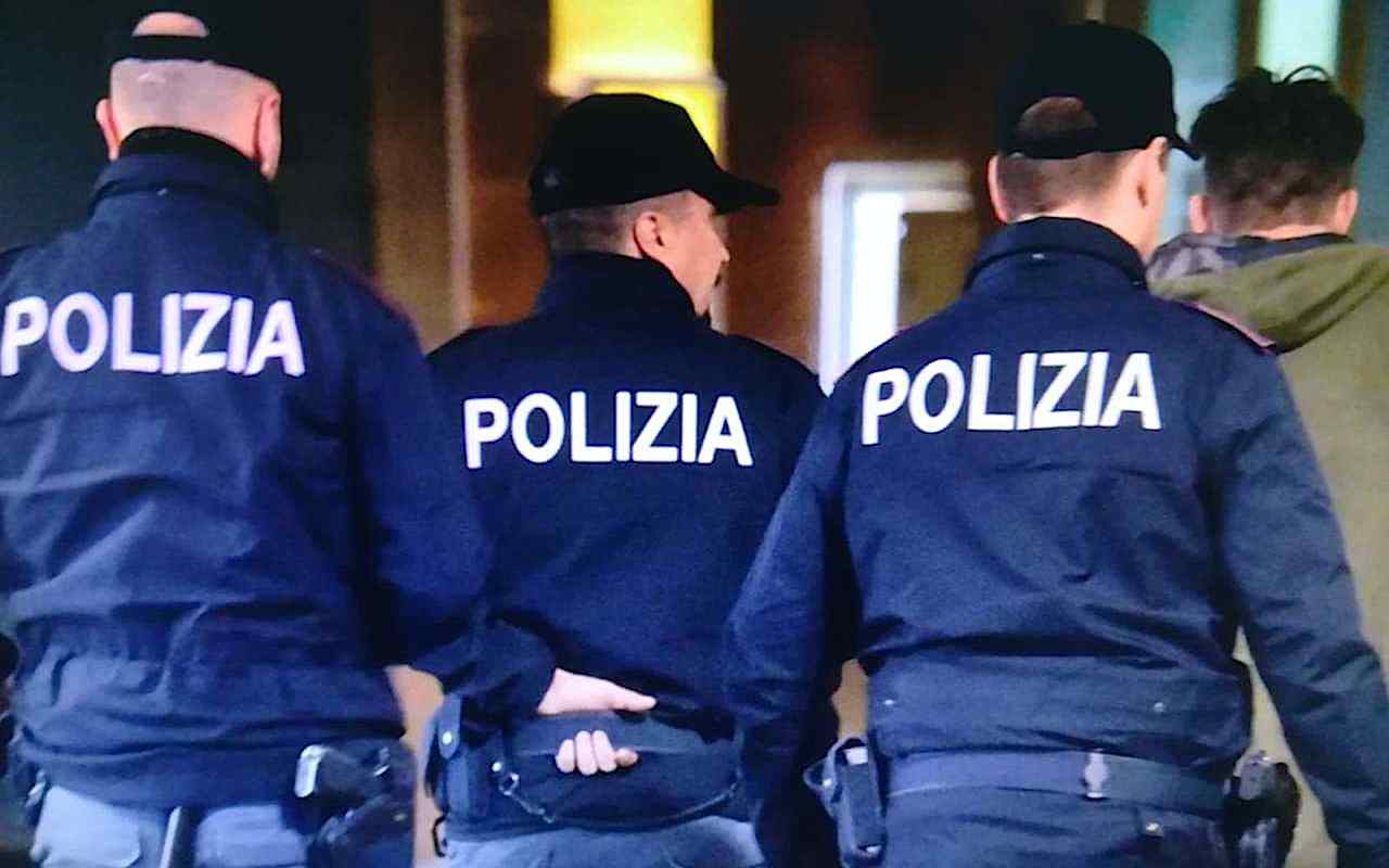 Droga tra Basilicata e Puglia, 7 arresti nell’operazione “Coppia di Regine”