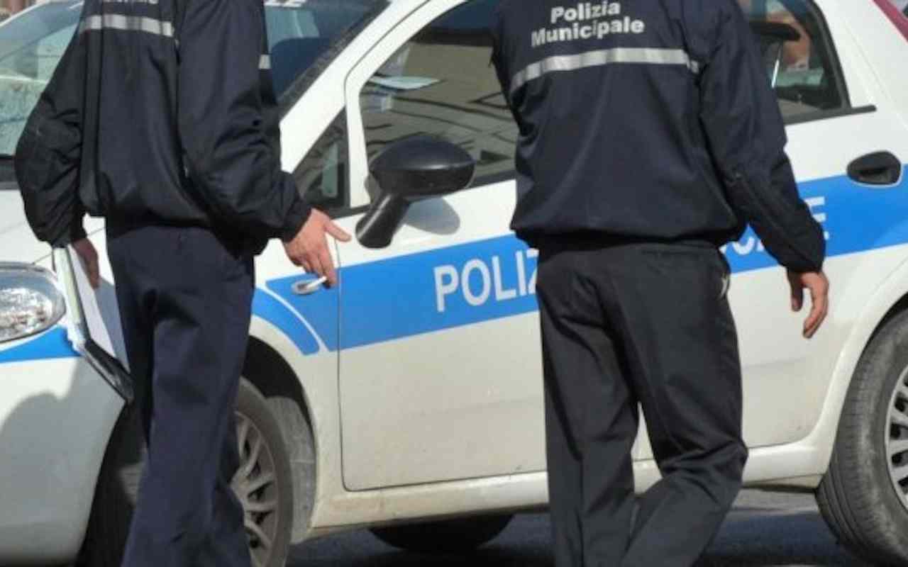 Assenteismo in comune a Gioia Tauro, arrestati 3 vigili urbani