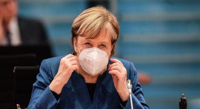 Merkel: “Possibile che ci sia il vaccino prima di Natale”