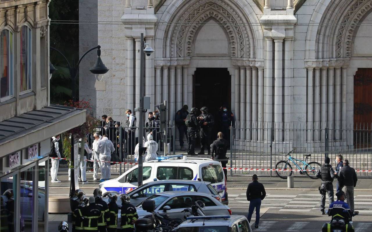 Terrore in Francia, il cordoglio dell’Europa e del Papa