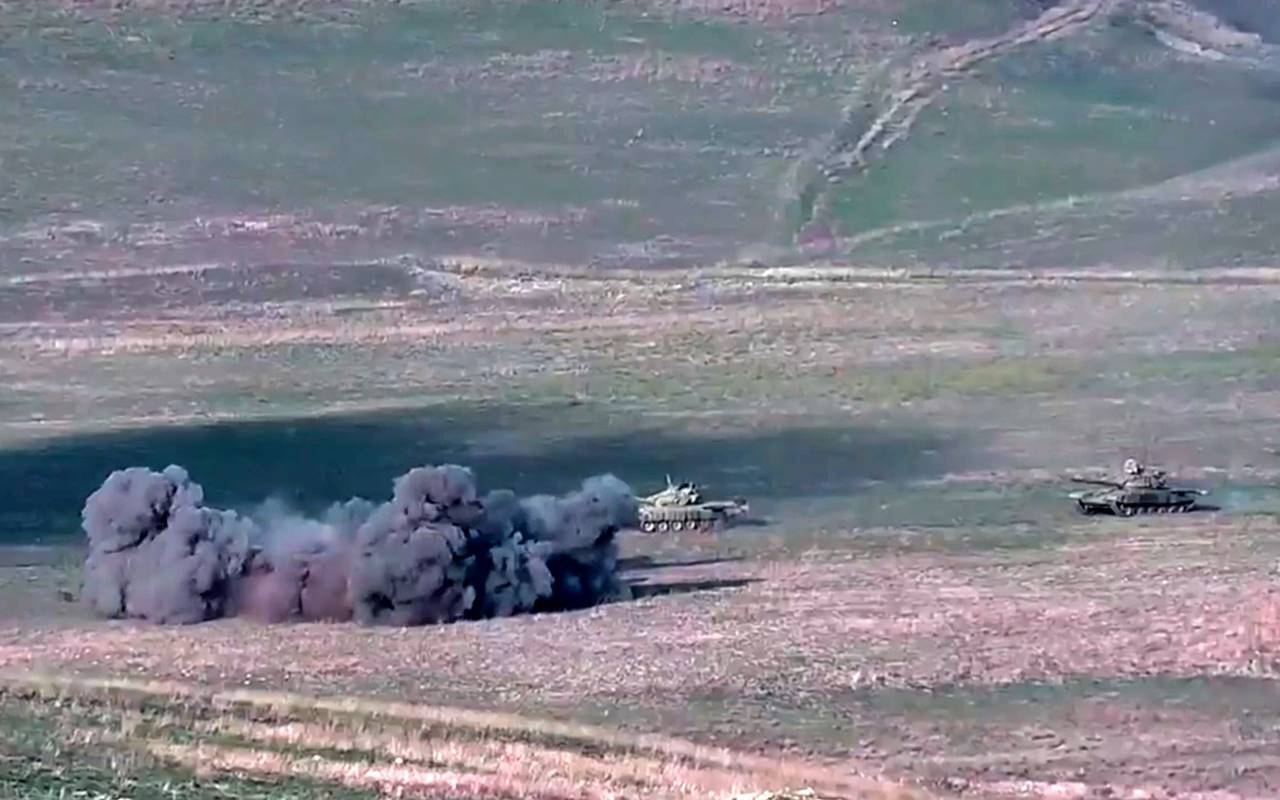 Nagorno Karabakh, tregua fragile: l’artiglieria armena colpisce Ganja