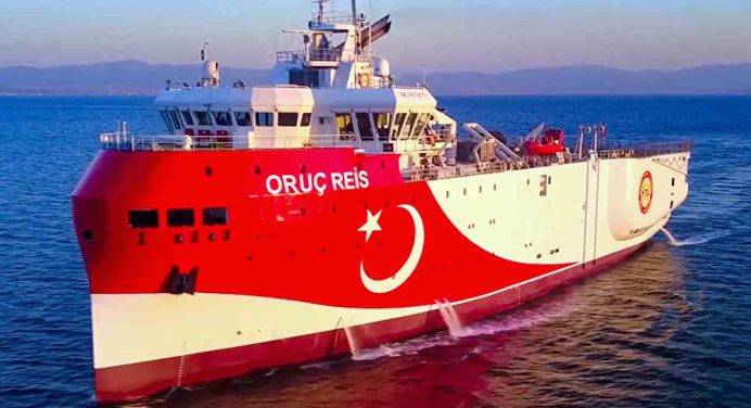 Riparte la nave Oruc Reis: nuove tensioni tra Grecia e Turchia