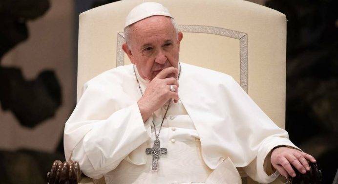 Papa Francesco: “La Chiesa è forte ma la corruzione è un problema profondo”