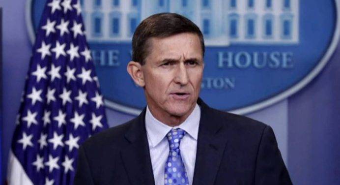 Russiagate, Trump concede la grazia al generale Flynn