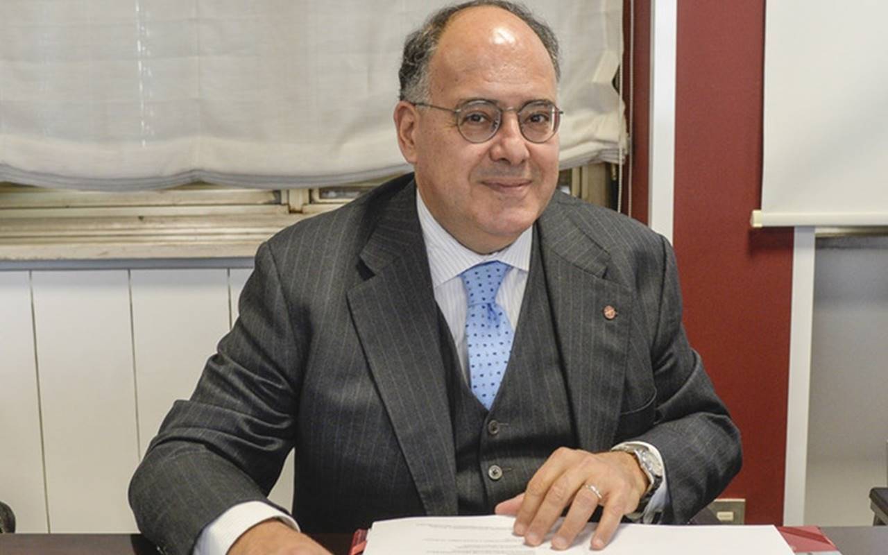 Caos in Calabria, il commissario alla Sanità Gaudio rinuncia all’incarico
