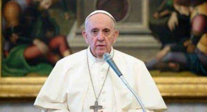 Papa Francesco, udienza: “Anche se il cielo si offusca, il cristiano non smette di pregare”