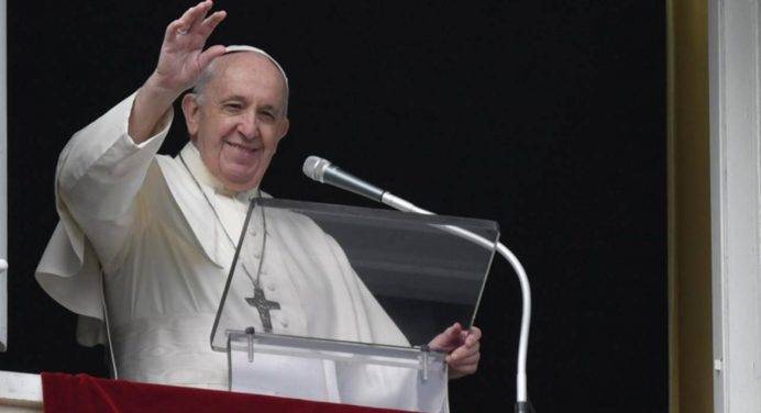 Oggi Papa Francesco compie 84 anni. Gli auguri di compleanno di Conte