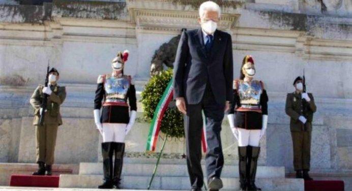 4 novembre, Mattarella: “Orgogliosi e riconoscenti alle Forze Armate”