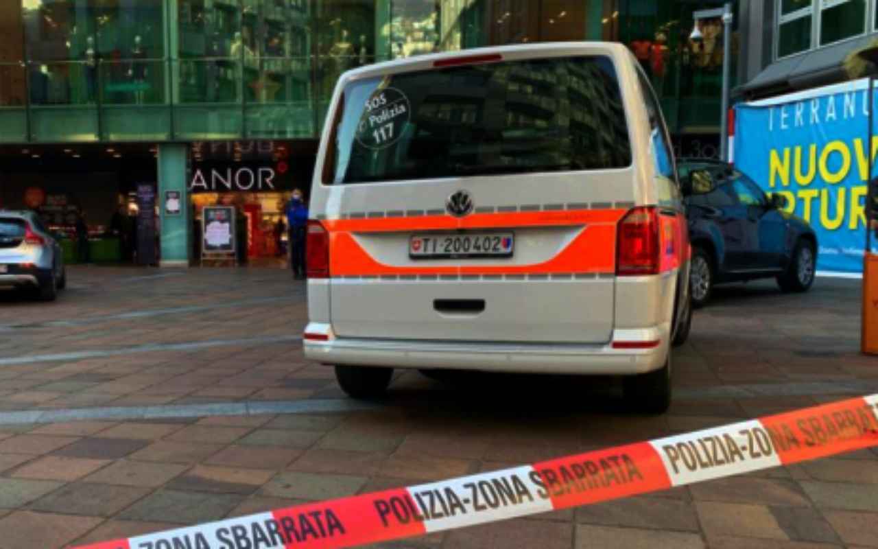Lugano, due donne accoltellate al centro commerciale: “E’ terrorismo”