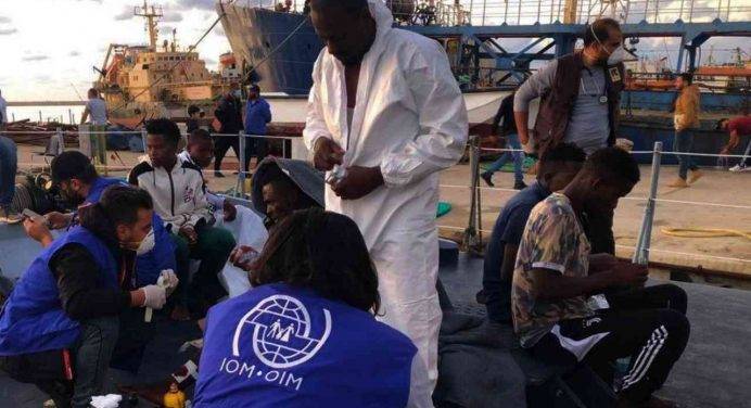 Oim: “13 migranti, tra cui un bimbo, annegati in Libia”