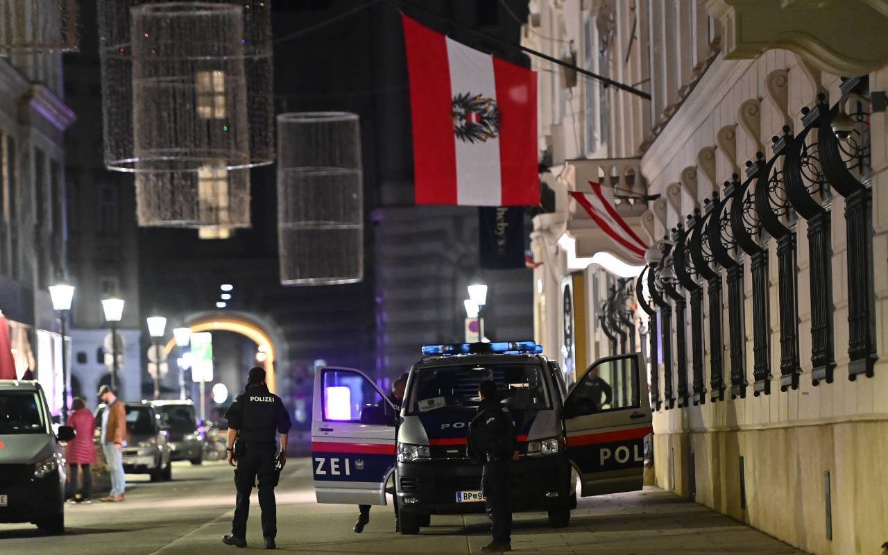 Attacco a Vienna, arriva la rivendicazione dell’Isis