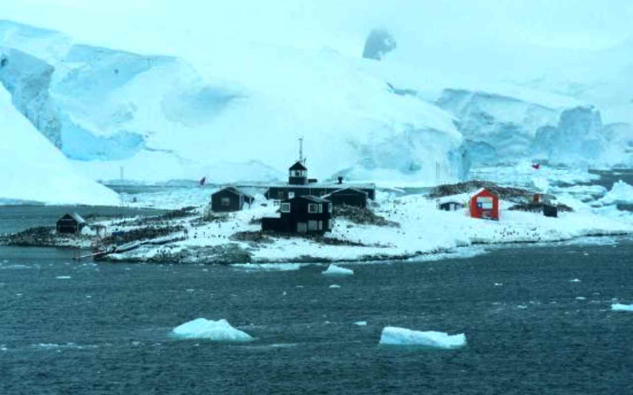 Il covid arriva anche in Antartide, decine di contagiati in una base cilena