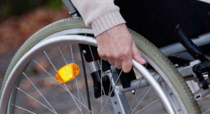 Car sharing per le difficoltà motorie e piscine riabilitative: idee in soccorso alla disabilità