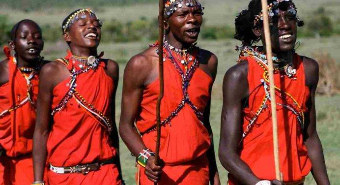 I Masai, da paladini della libertà a souvenir del loro passato
