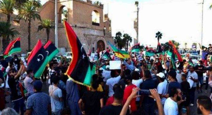 Libia, 23 morti e 140 feriti in scontri armati a Tripoli