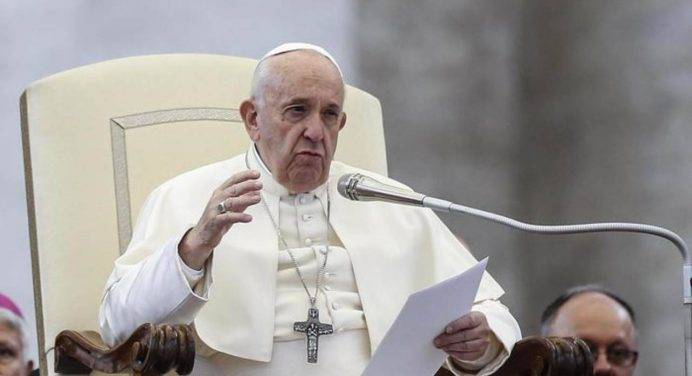 Papa Francesco: “La diffusione dei vaccini non deve segnare un nuovo divario economico”