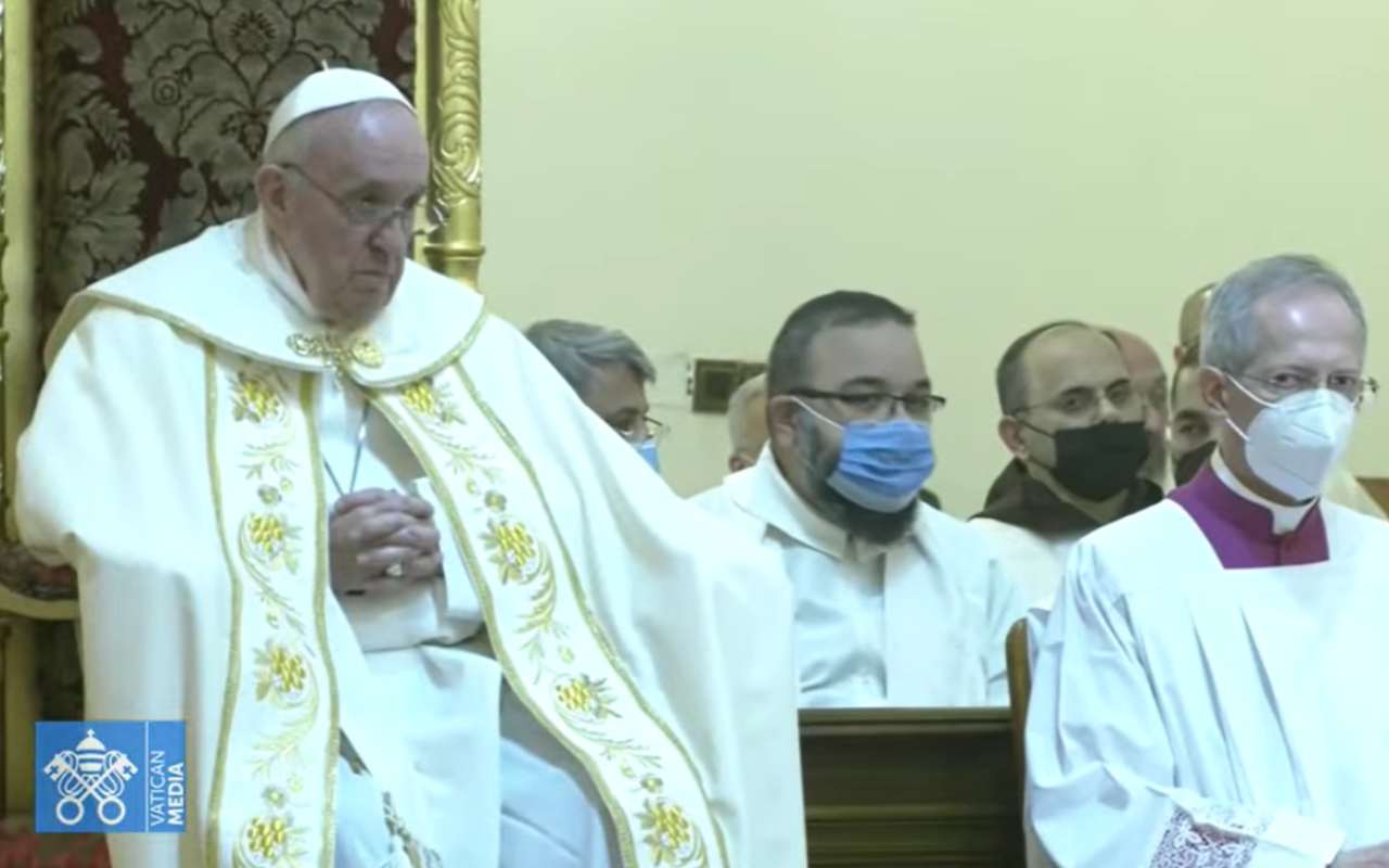 “Gli ultimi sono i privilegiati di Dio”: l’omelia di Papa Francesco a Baghdad
