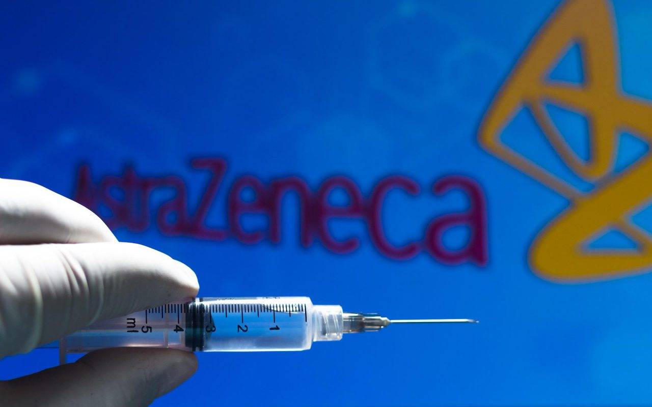 Vaccino Astrazeneca, i dubbi degli Usa e la risposta dell’azienda