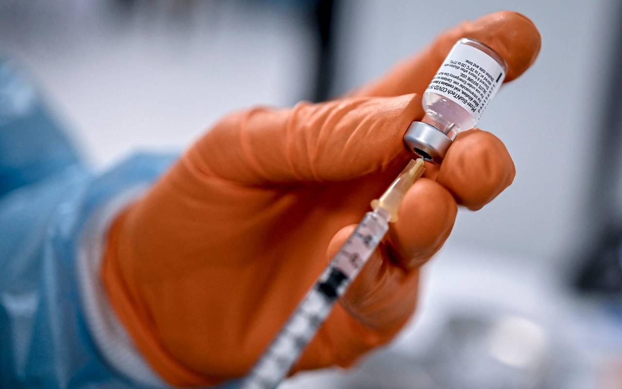 Covid vaccini test salivari