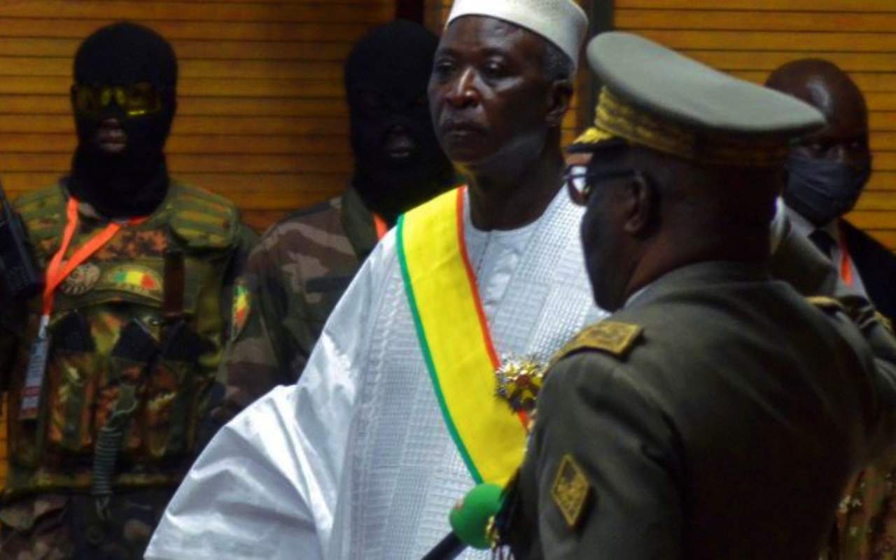 Tentato colpo di Stato in Mali: rapiti il presidente e il premier