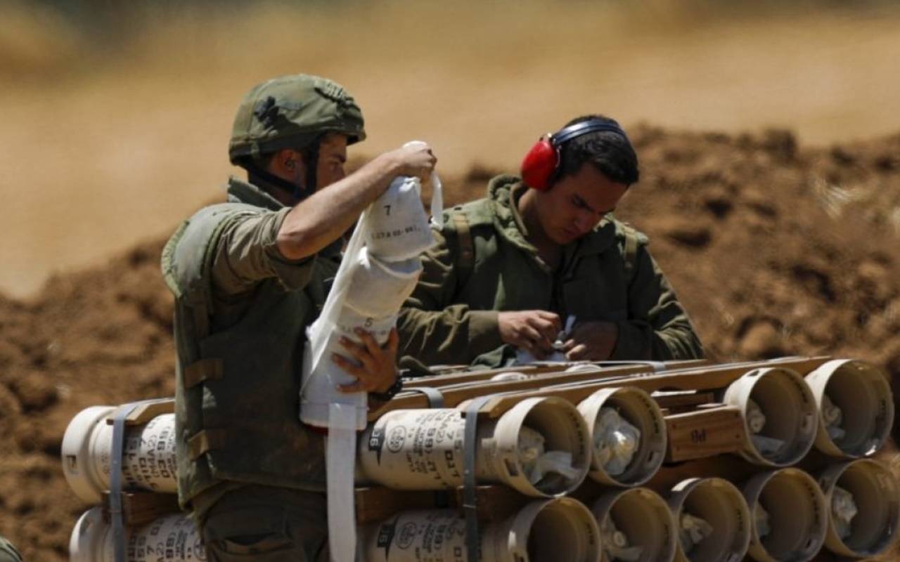 Striscia di Gaza: Israele schiera le truppe al confine
