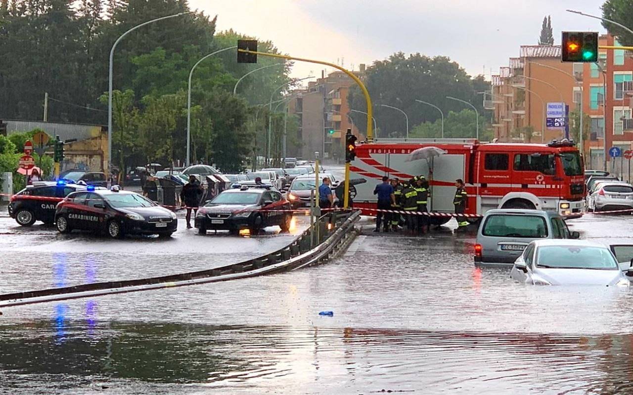 Nubifragio a Roma: in 20 minuti caduti 80 mm di pioggia