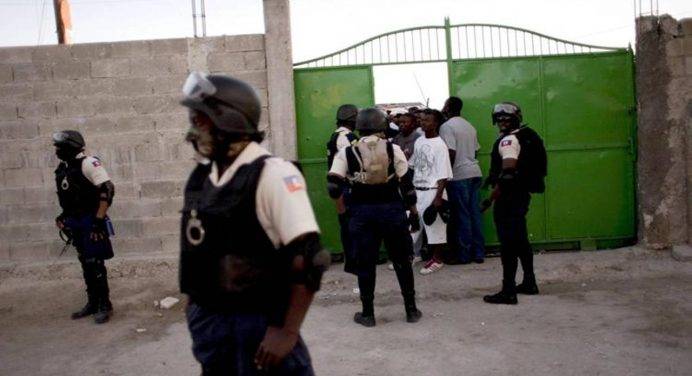 Haiti, l’eroica resistenza della sanità cattolica tra colera e bande armate