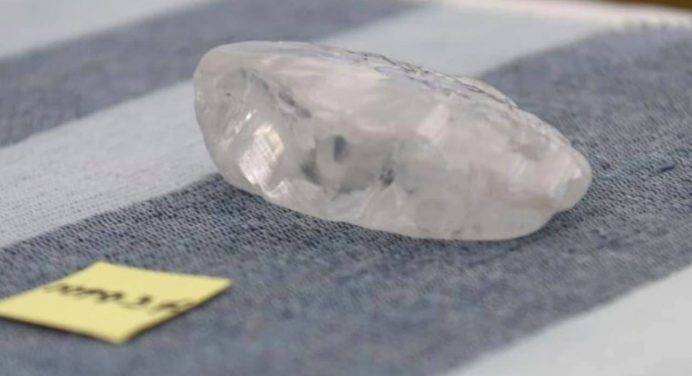 Un diamante da 1.174 carati trovato in Botswana