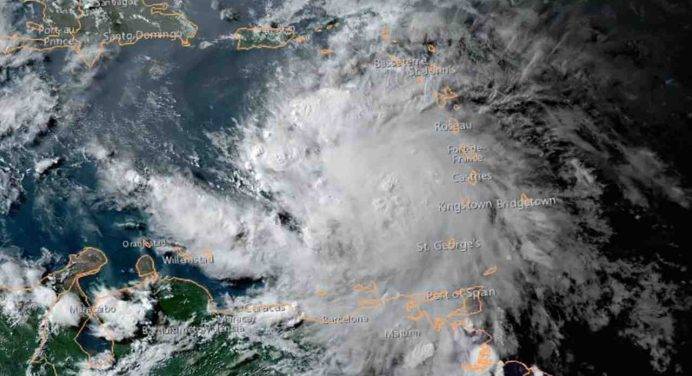 Caraibi, la furia dell’uragano Elsa: allerta massima ad Haiti