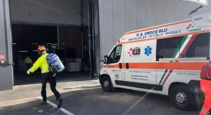 Incidente sul lavoro a Modena: donna muore incastrata in un macchinario
