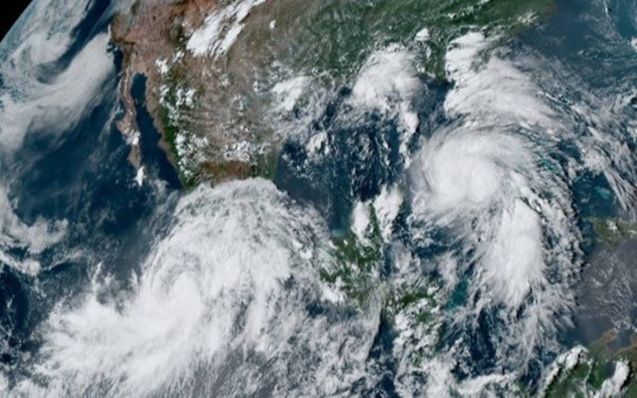 L’uragano Ida si rafforza e si avvicina agli Stati Uniti