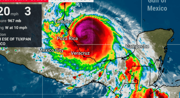 Uragani: Grace si rafforza a categoria 3 e tocca terra in Messico