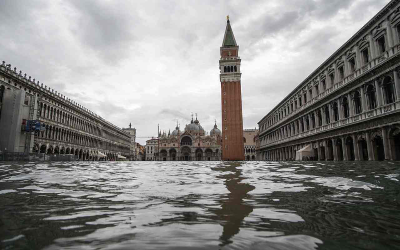 Venezia nel 2035 potrebbe dire addio all’acqua alta