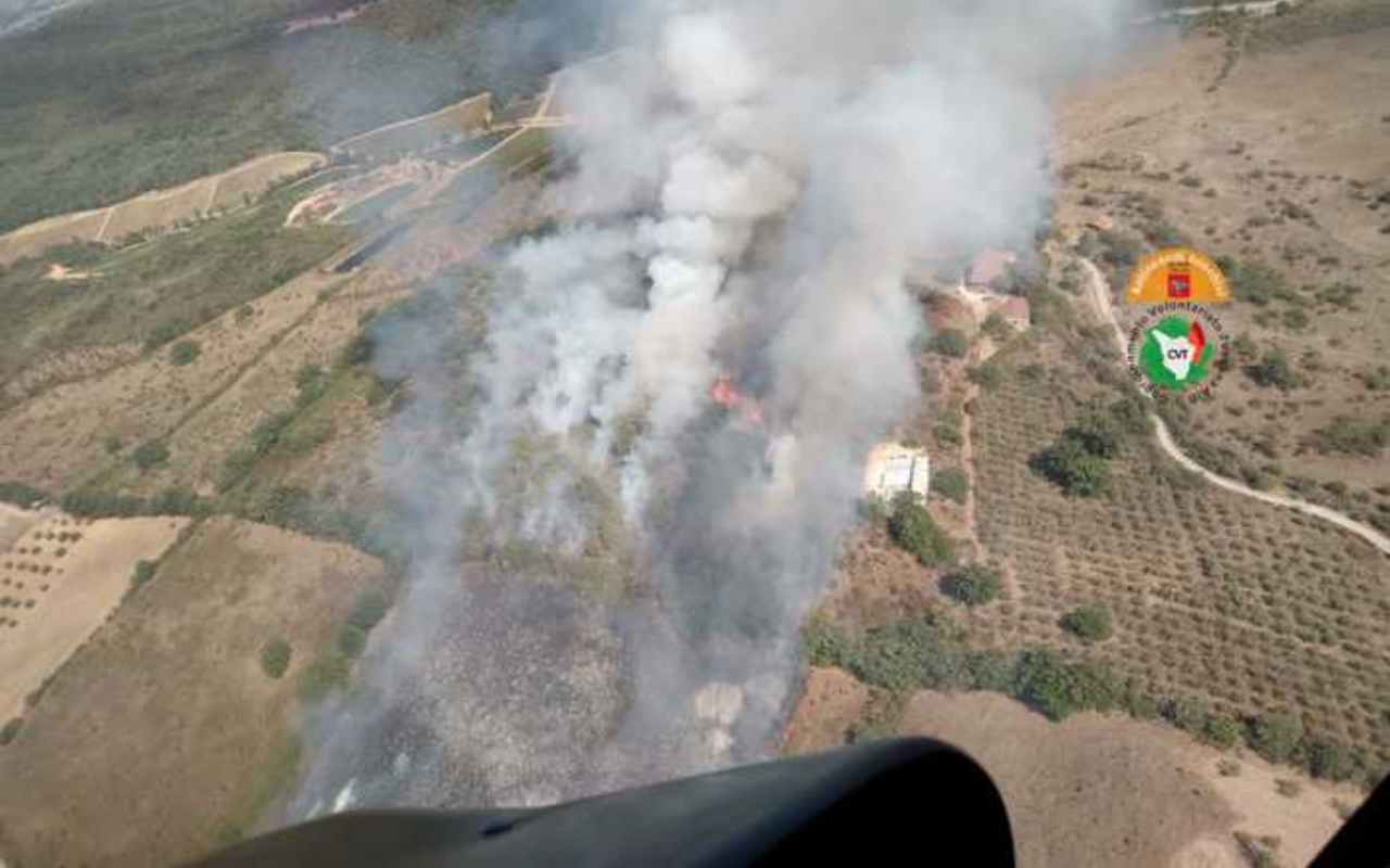 Incendio in Maremma, in corso le operazioni di spegnimento