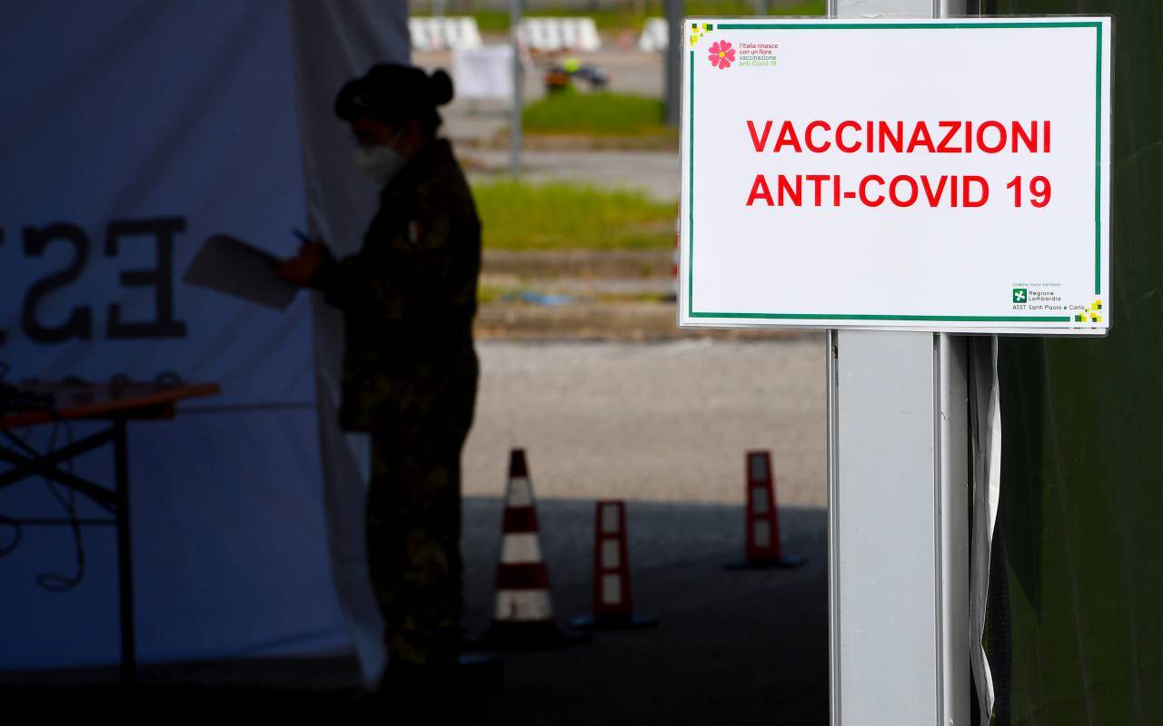 Gimbe: “Crollo delle quarte dosi di vaccino anti covid nell’ultima settimana”