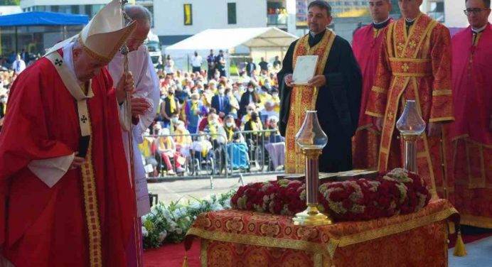 Slovacchia: l’omelia del Papa alla messa a Presov per i cattolici di rito bizantino