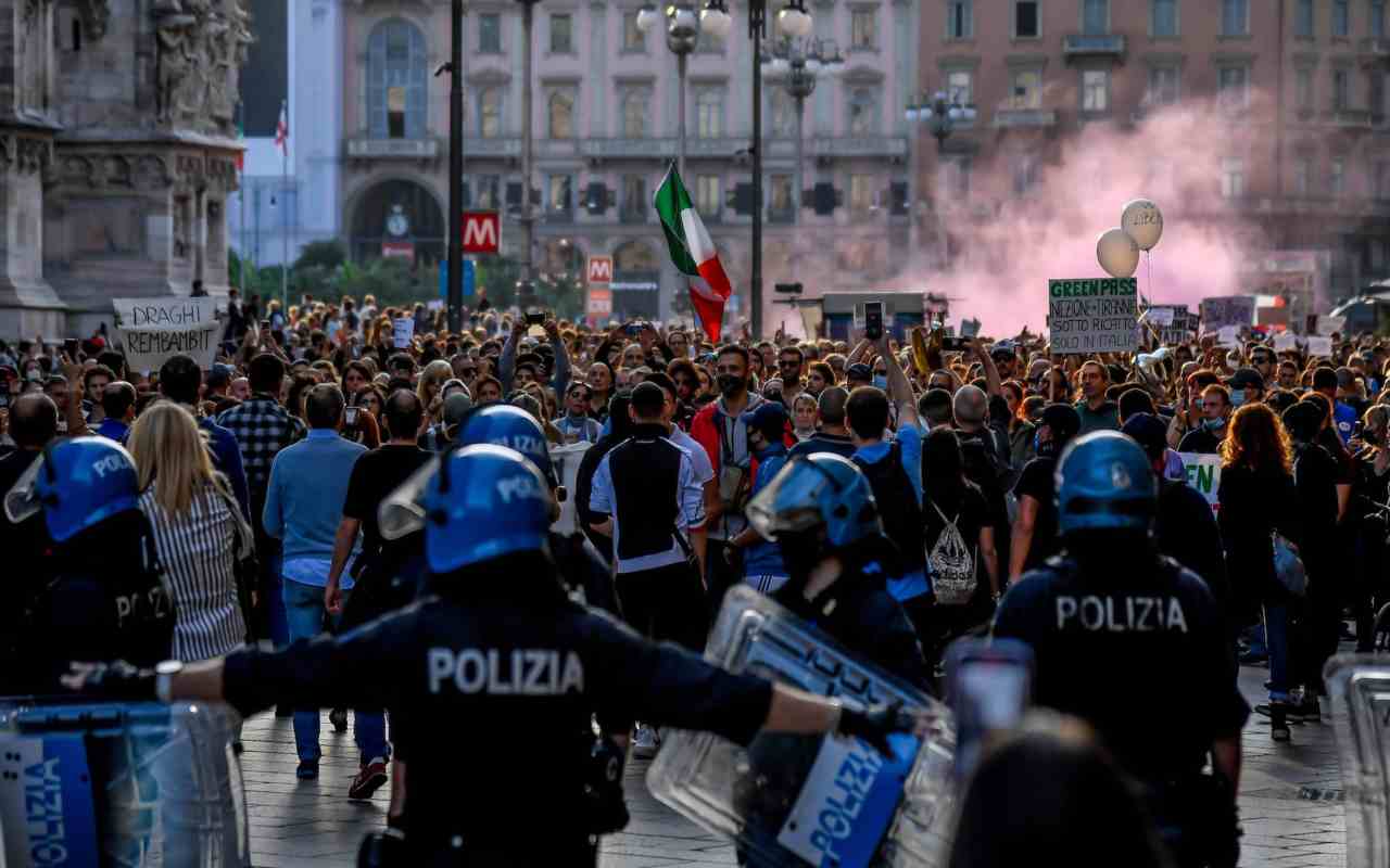 Scontri Roma neofascisti