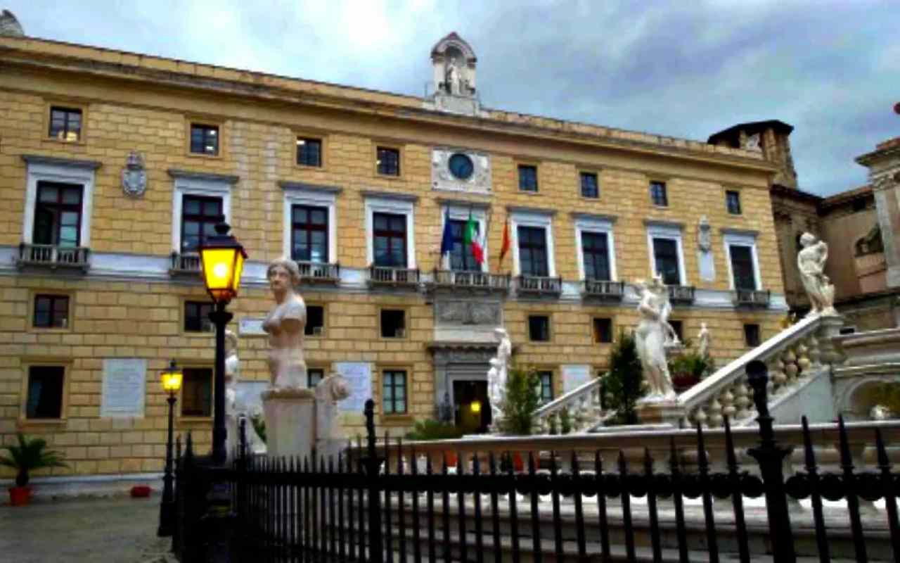 Palermo: 23 indagati per falso nei bilanci comunali, c’è anche il sindaco