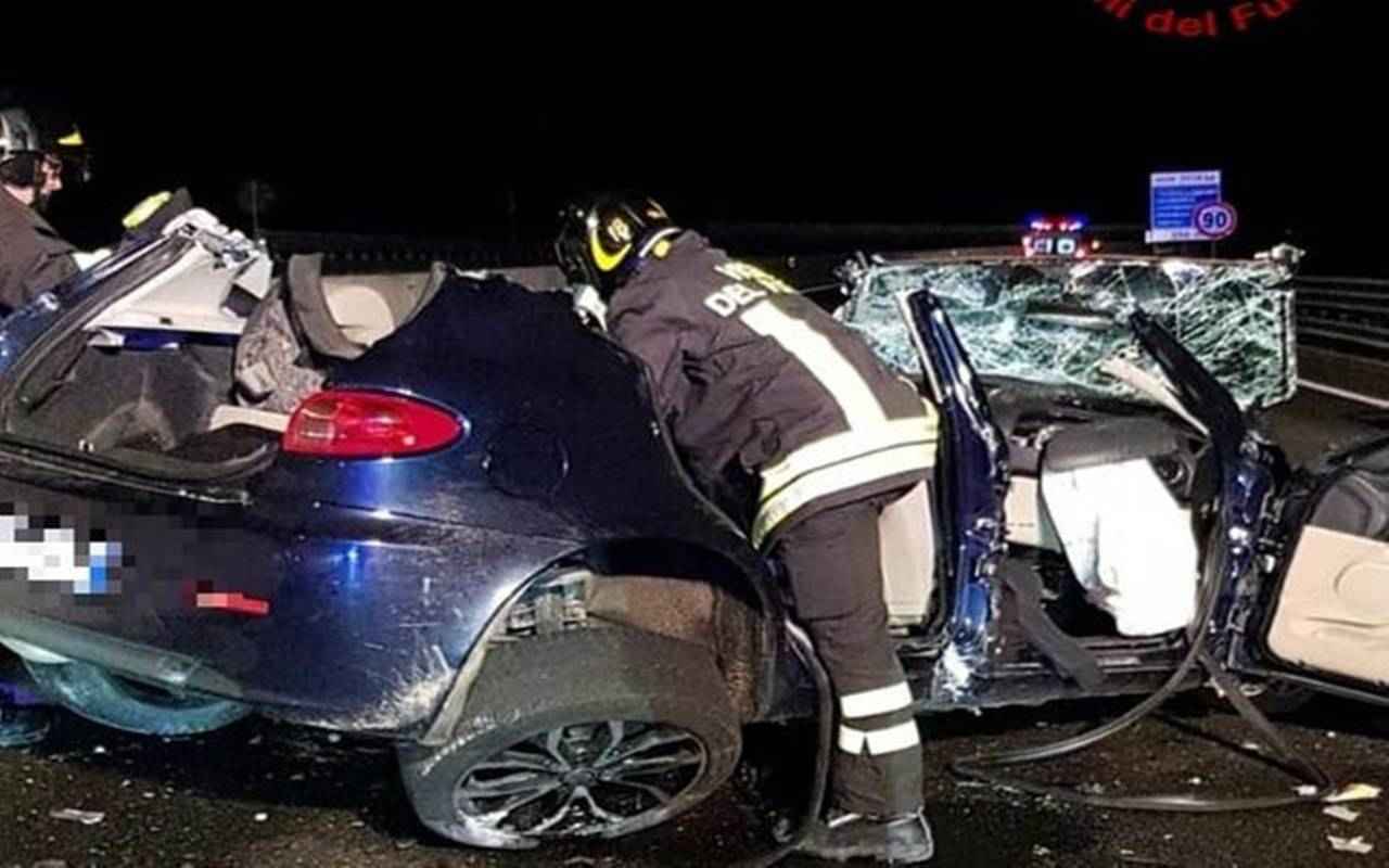 Guida contromano, 25enne muore in un scontro