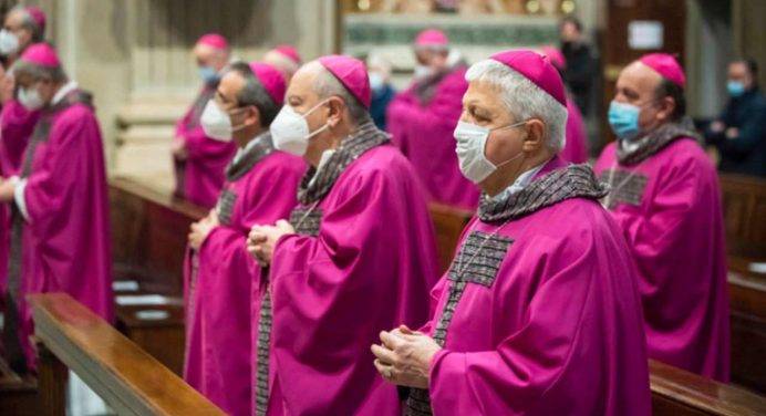 Suicidio assistito, vescovi Marche: “La vita è un bene ricevuto che va sempre difeso e tutelato”