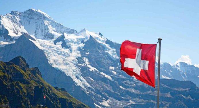 Green Pass obbligatorio, la Svizzera dice sì: i risultati del referendum