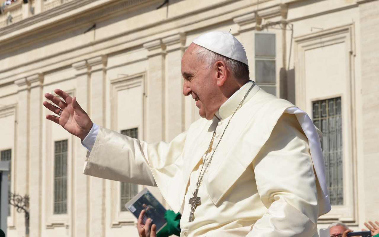 Papa Francesco ai popoli della Grecia e Cipro: “Vengo come pellegrino alle sorgenti dell’umanità”