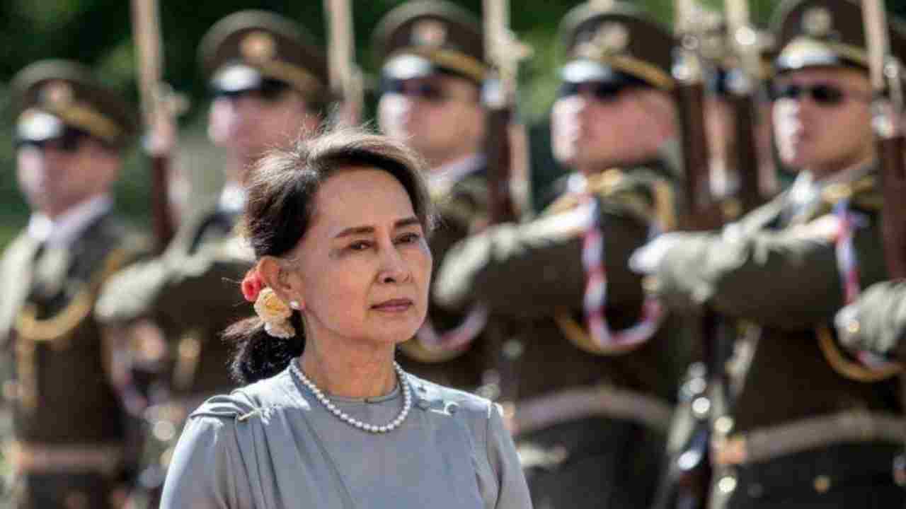 Birmania, condanna a quattro anni per Aung San Suu Ky