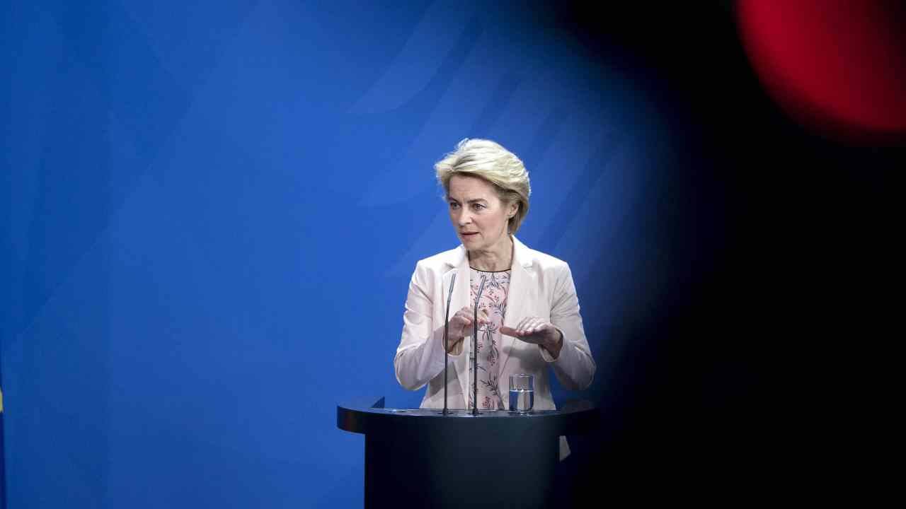 Davos, Ursula von der Leyen: “Aiuti all’Ucraina finché sarà necessario”
